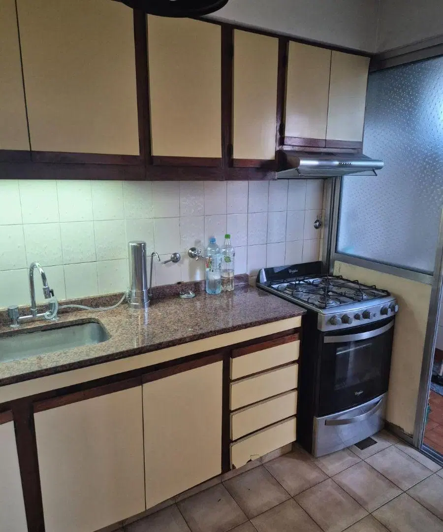 Departamento de 4 ambientes en alquiler en Avellaneda 3