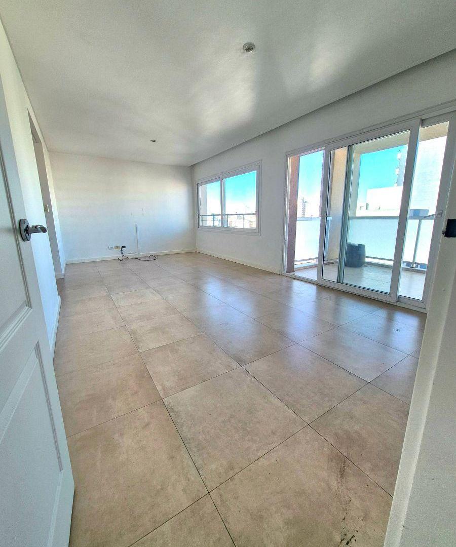 Foto de Exclusivo piso de 4 ambientes en venta y alquiler en Lomas de Zamora, imagen 4