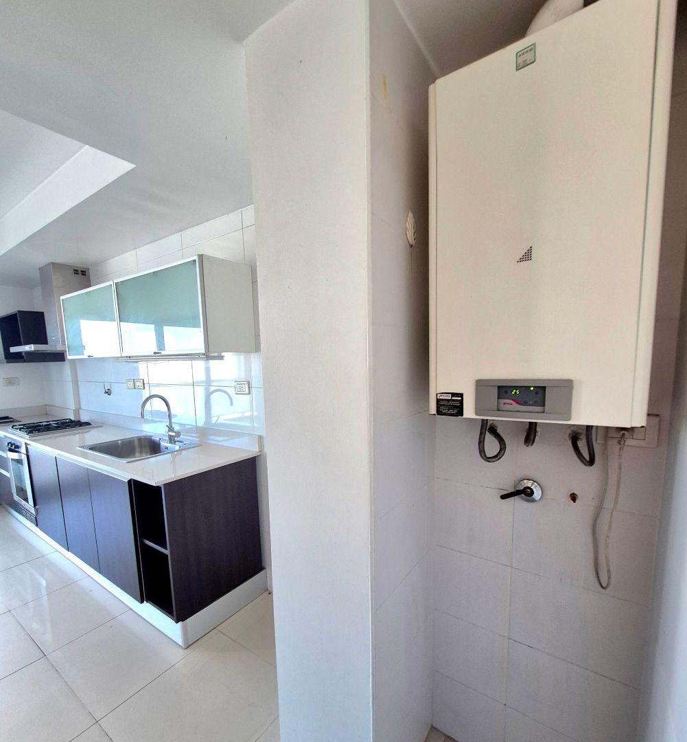 Foto de Exclusivo piso de 4 ambientes en venta y alquiler en Lomas de Zamora, imagen 5