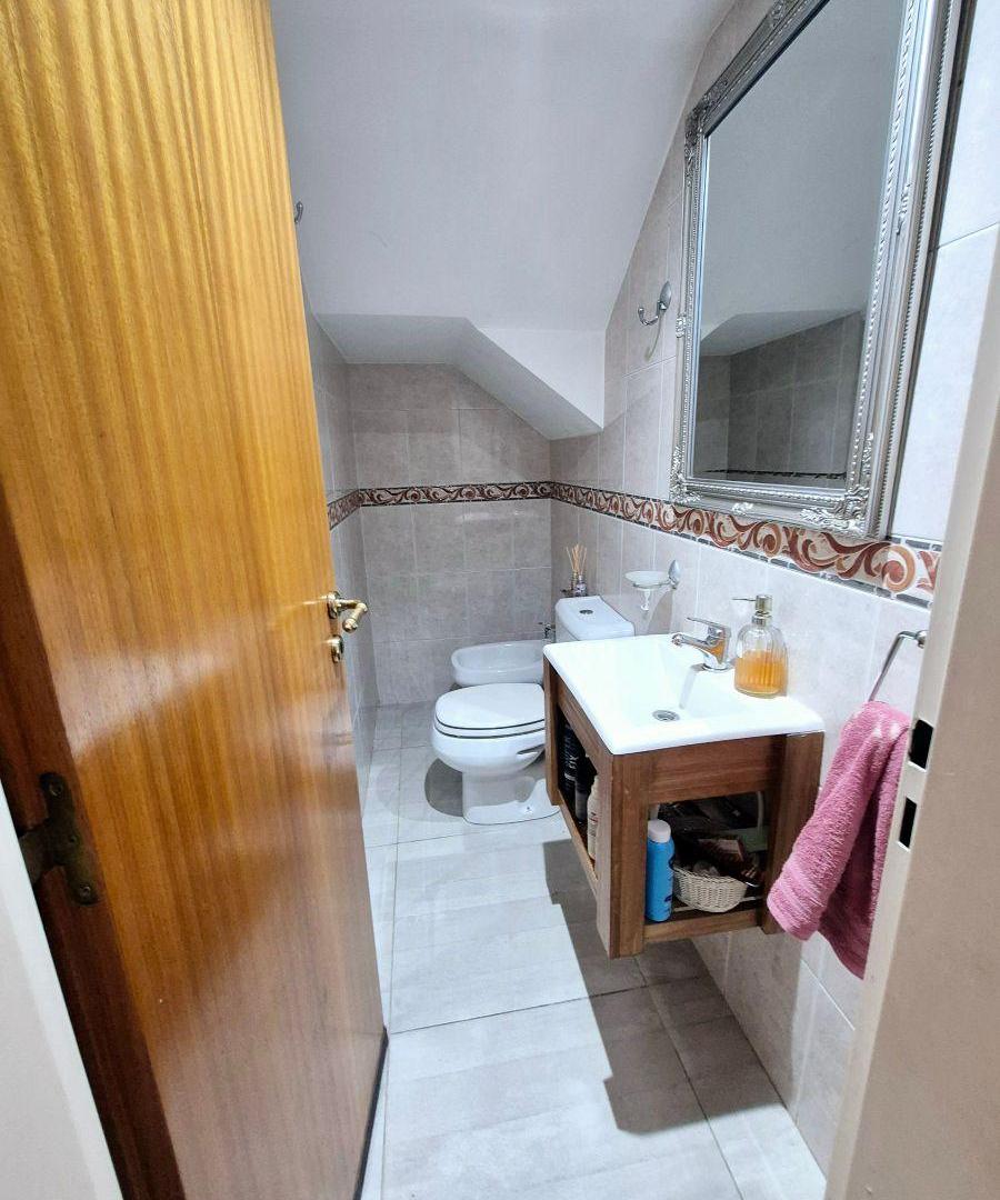 Foto de PH / TRIPLEX de 4 ambientes en venta en Lanús Este, imagen 3