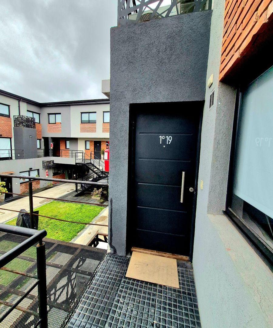 Foto de Departamento de 2 ambientes en duplex en venta en Lanús Este, imagen 2