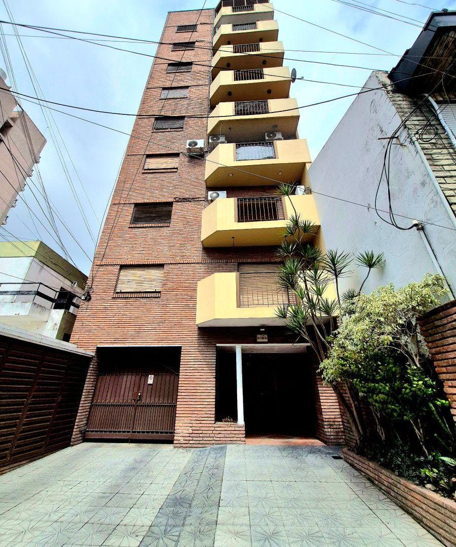 Foto de Departamento de 2 ambientes en venta en Lanús Este centro, imagen 1