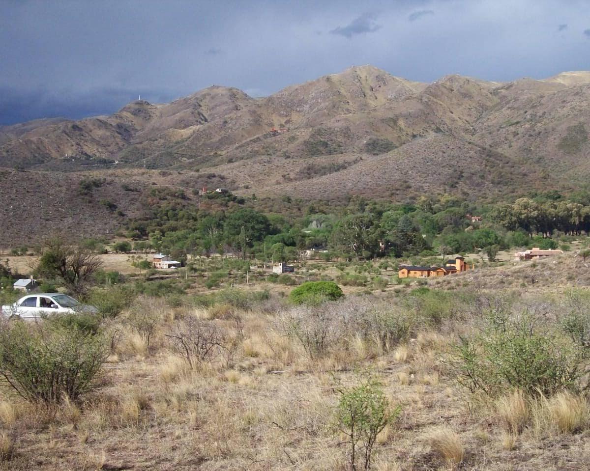 Liquido Lote en Cruz Chica, La Cumbre con Una Vista Increíble! 3