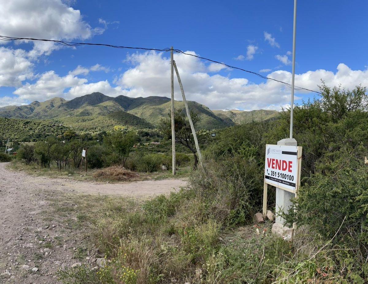 Liquido Lote en Cruz Chica, La Cumbre con Una Vista Increíble! 4