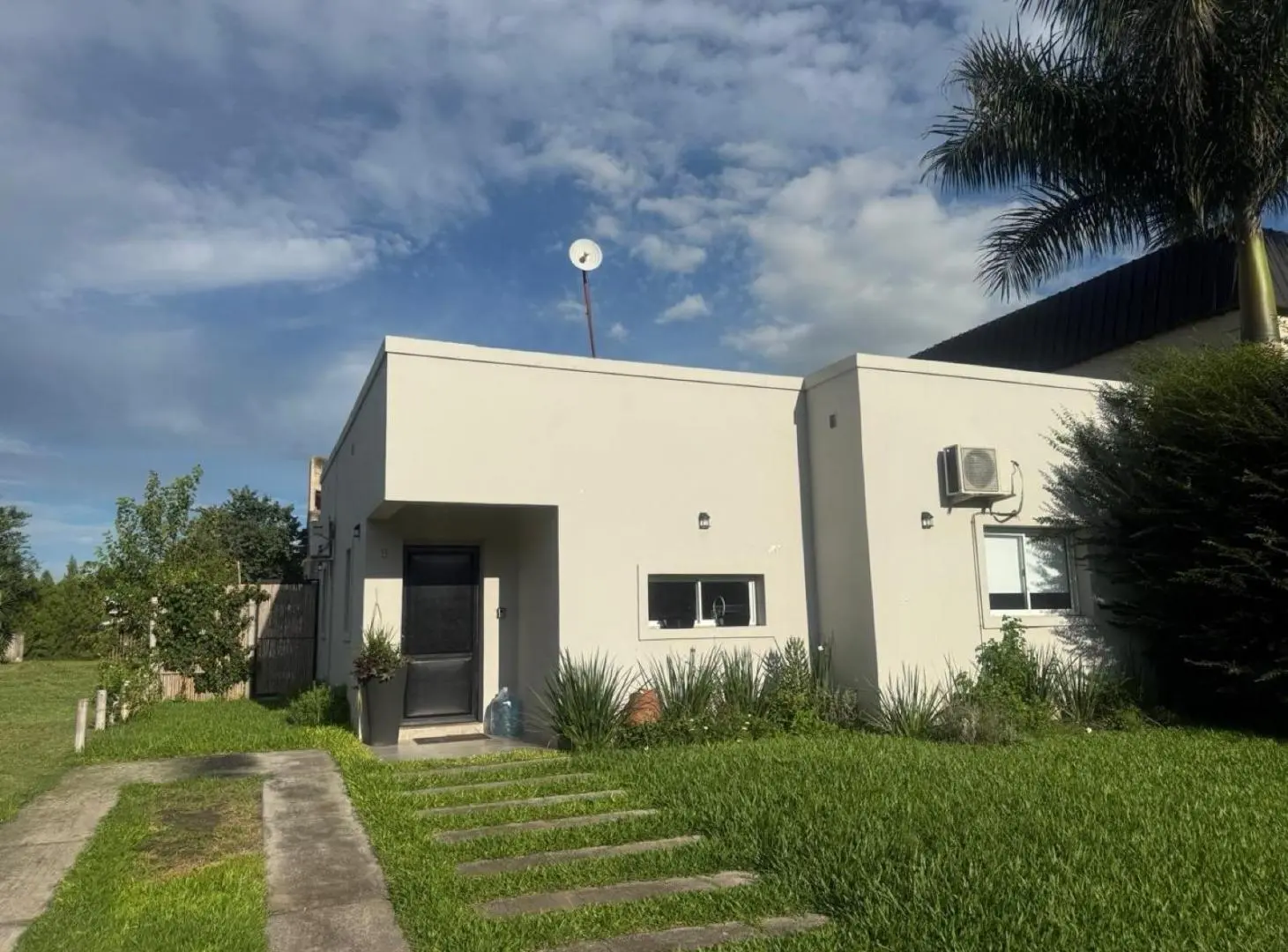 Casa - Yerba Buena 1