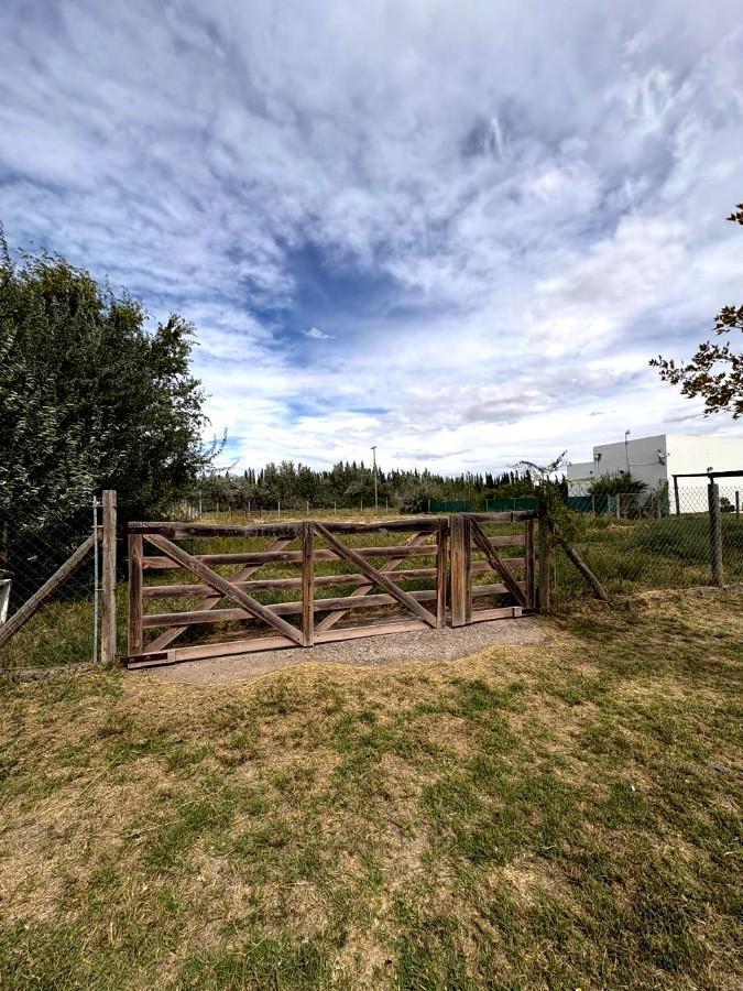 Foto de LOTE EN VENTA BARRIO CERRADO "EL VIEJO ROBLE", imagen 2
