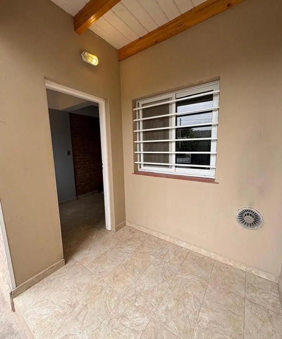 ALQUILER DUPLEX 2 DORMITORIOS CENTENARIO 3