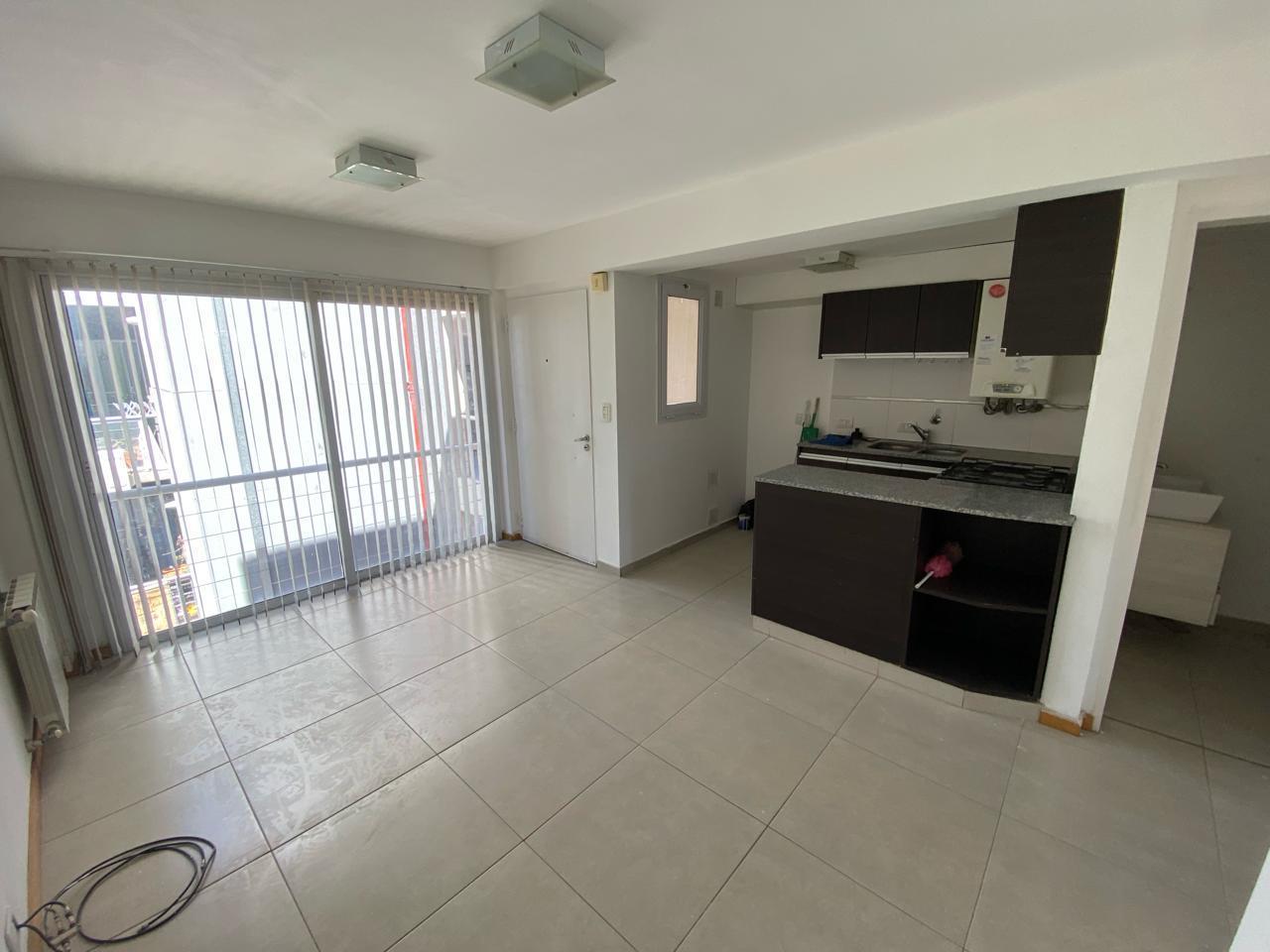Foto de Hermoso departamento Antártida Argentina 675, imagen 2