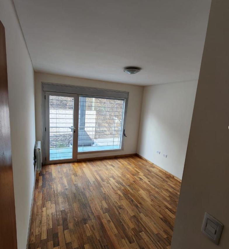 Foto de Casa en Hermoso Dúplex en alquiler calle Chrestia 1081, imagen 4