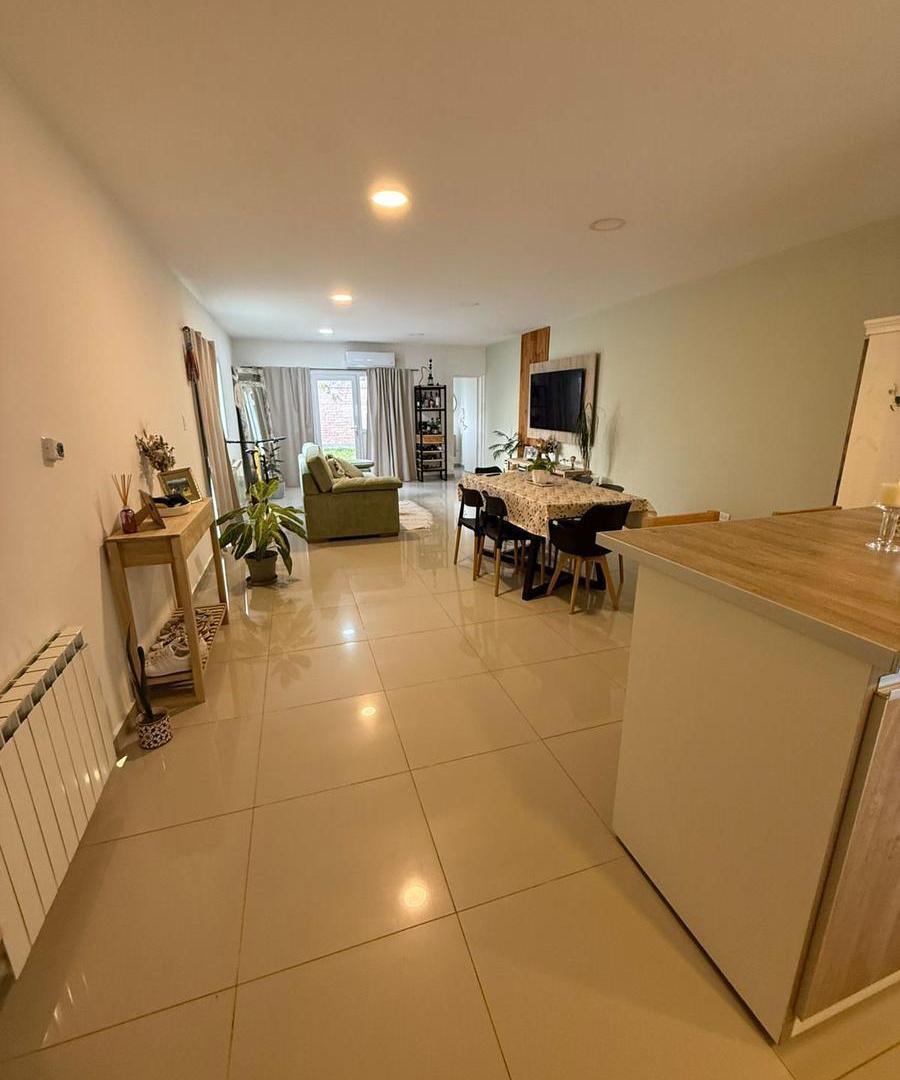 Foto de ALQUILER CASA 2 DORMITORIOS B° PERTICONE CENTENARIO, imagen 3