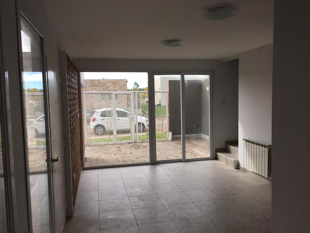 Duplex en ALQUILER dos dormitorios Figueroa Urmenio 3455 B° pueblo del sol
