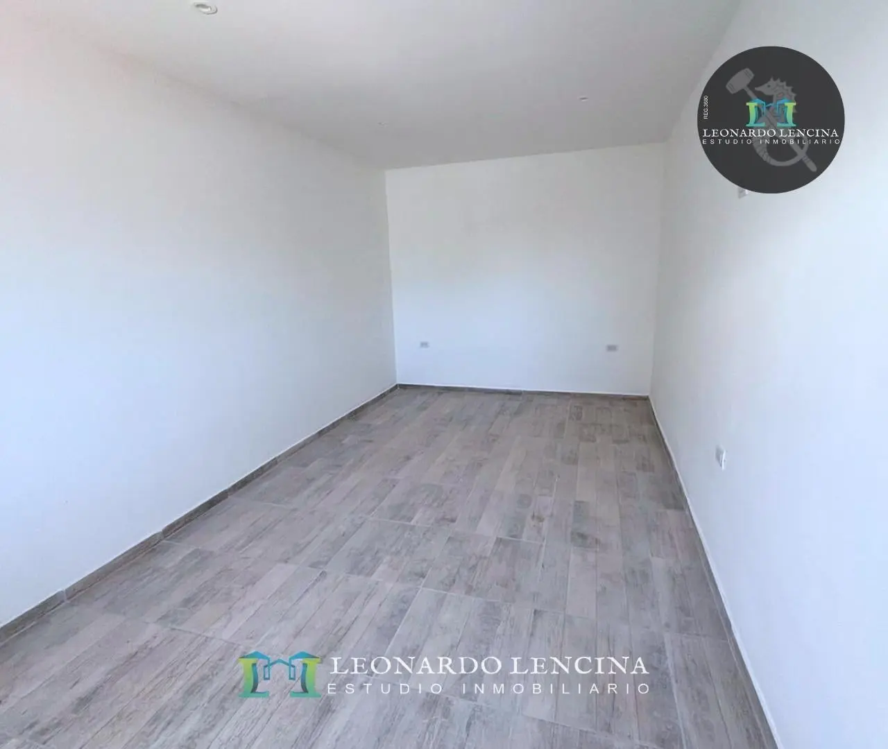 DEPARTAMENTO DUPLEX 2 AMB. - AL FRENTE - MUY LUMINOSO - TODO RECICLADO 2