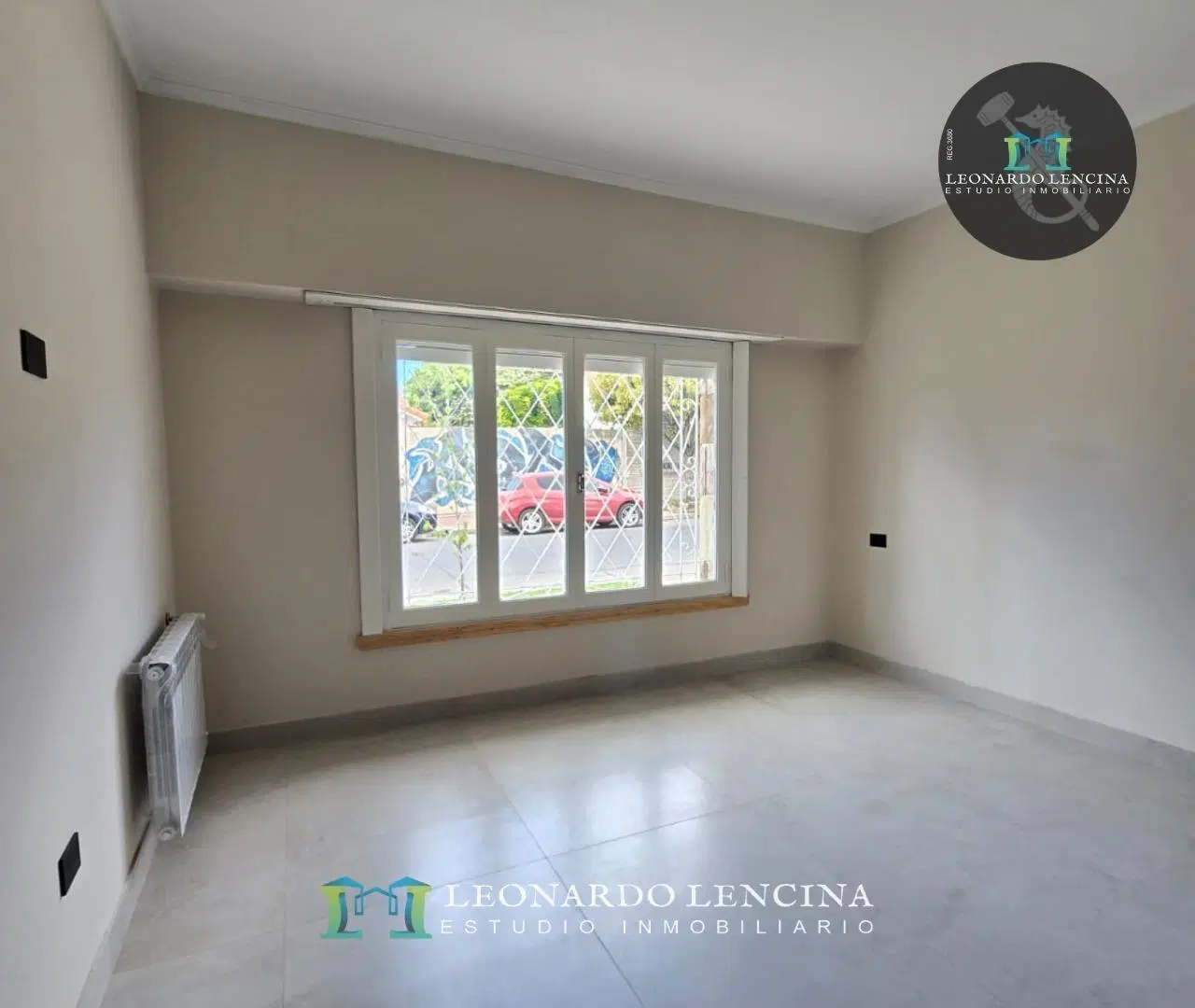 CHALET DE 4 AMB. - CON COCHERA - RECICLADO - B° SAN JOSE 4
