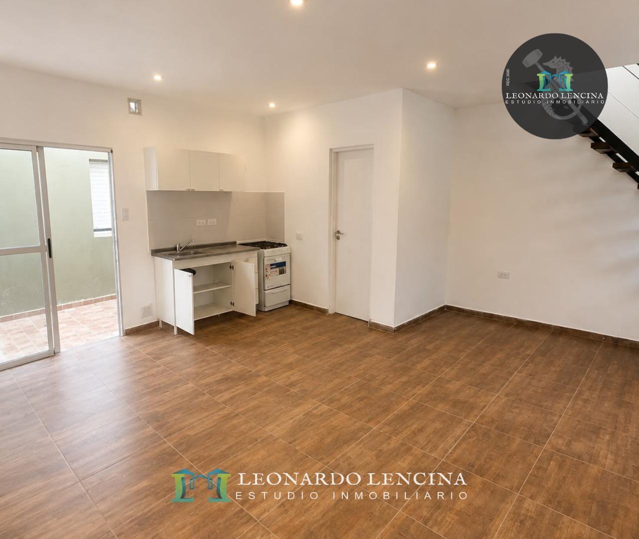 Foto de CASA TIPO DÙPLEX DE 4 AMB - RECICLADO - DON BOSCO, imagen 1