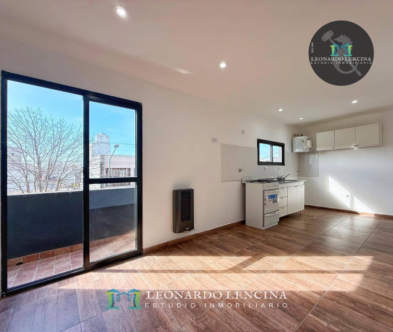Foto de DEPARTAMENTO EN PH 3 AMB. EN DÚPLEX - AL FRENTE C/BALCÒN, imagen 2