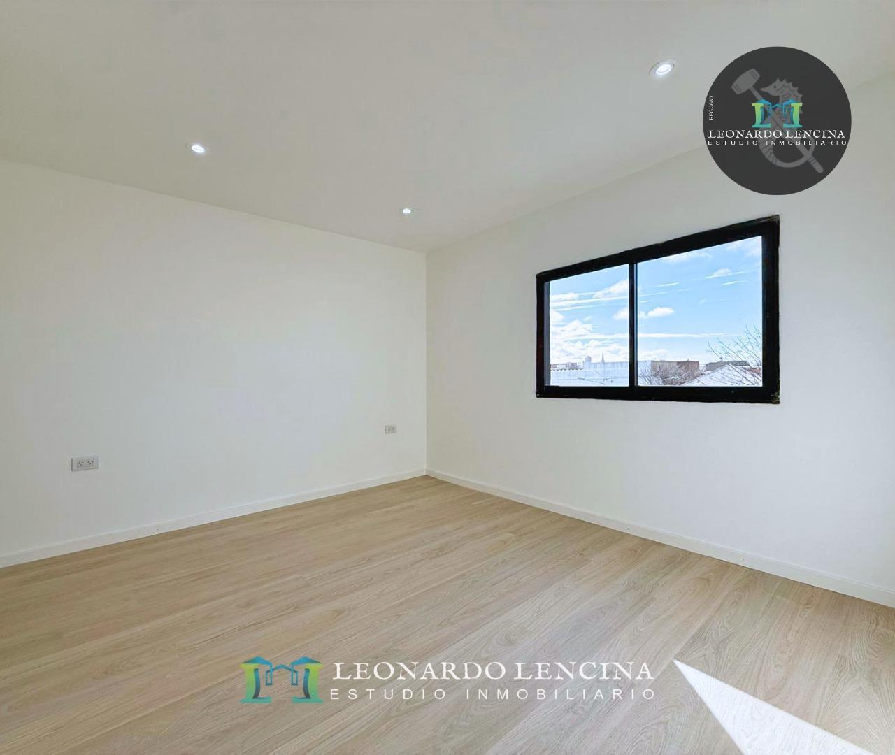 Foto de DEPARTAMENTO EN PH 3 AMB. EN DÚPLEX - AL FRENTE C/BALCÒN, imagen 3
