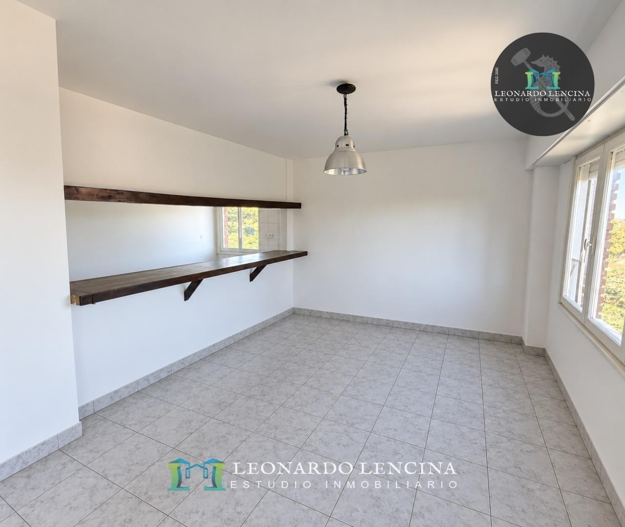 Foto de DEPARTAMENTO 4 AMB - CONSTITUCIÓN - C/COCHERA - AL FRENTE, imagen 5