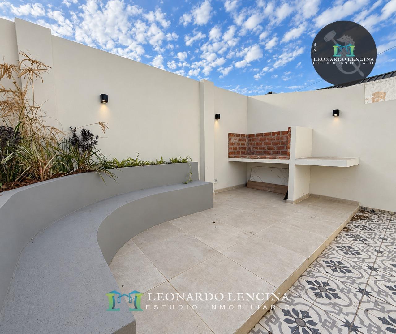 Foto de PH DE 4 AMBIENTES CON GARAJE DOBLE Y PATIO EN PARQUE LURO, imagen 3