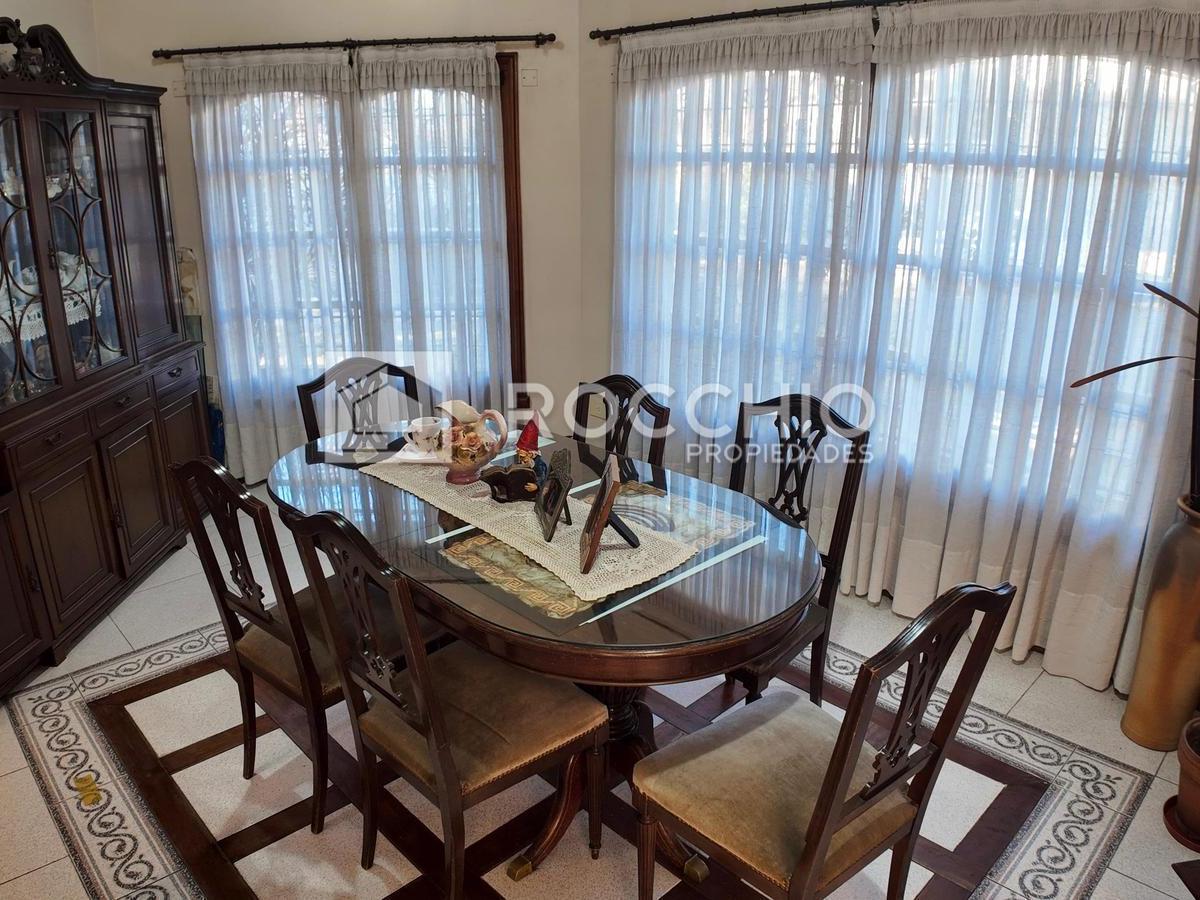 Casa en venta 6 ambientes J.L Suarez