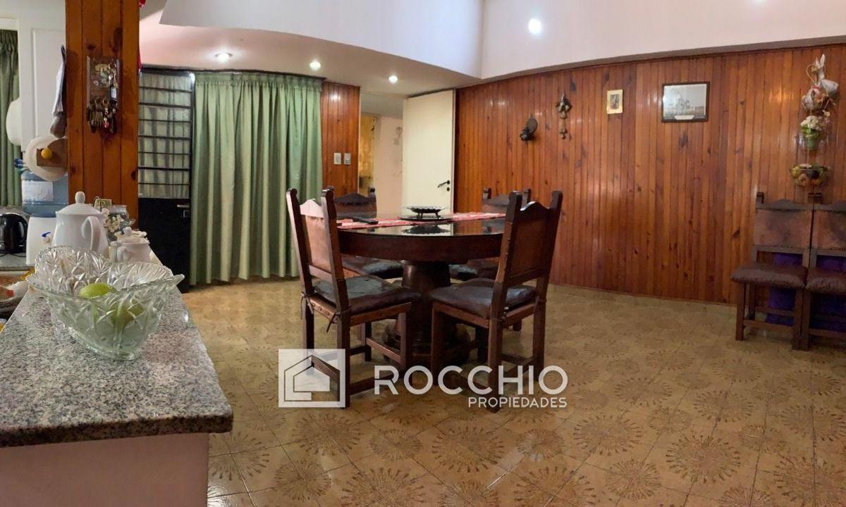 Casa 6 ambientes. | padre castiglia 279