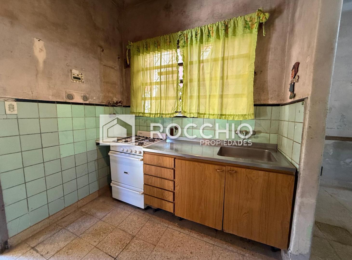 Casa 3 ambientes. | ZEBALLOS 7830