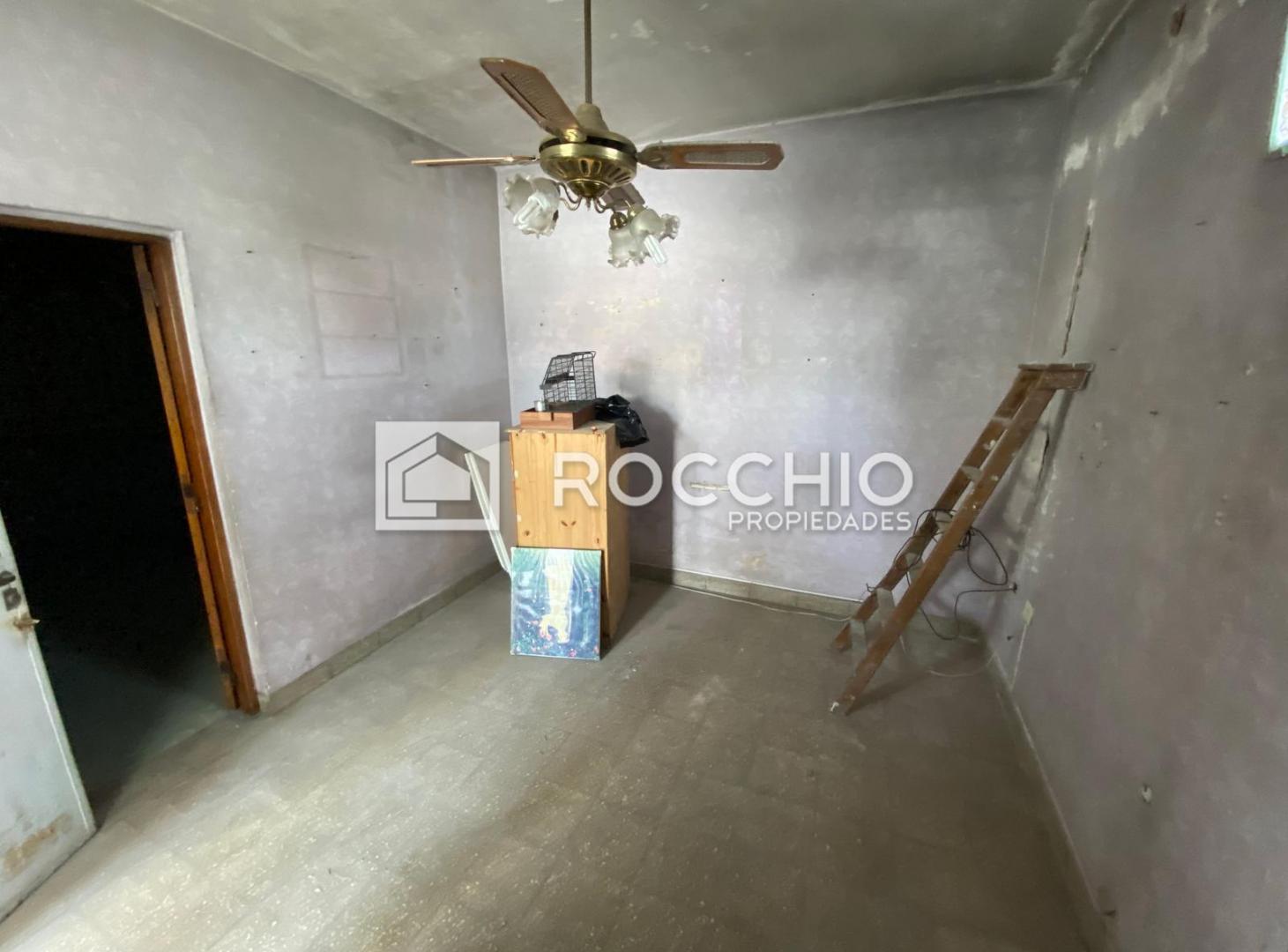 Casa en venta 6 ambientes J.L Suarez