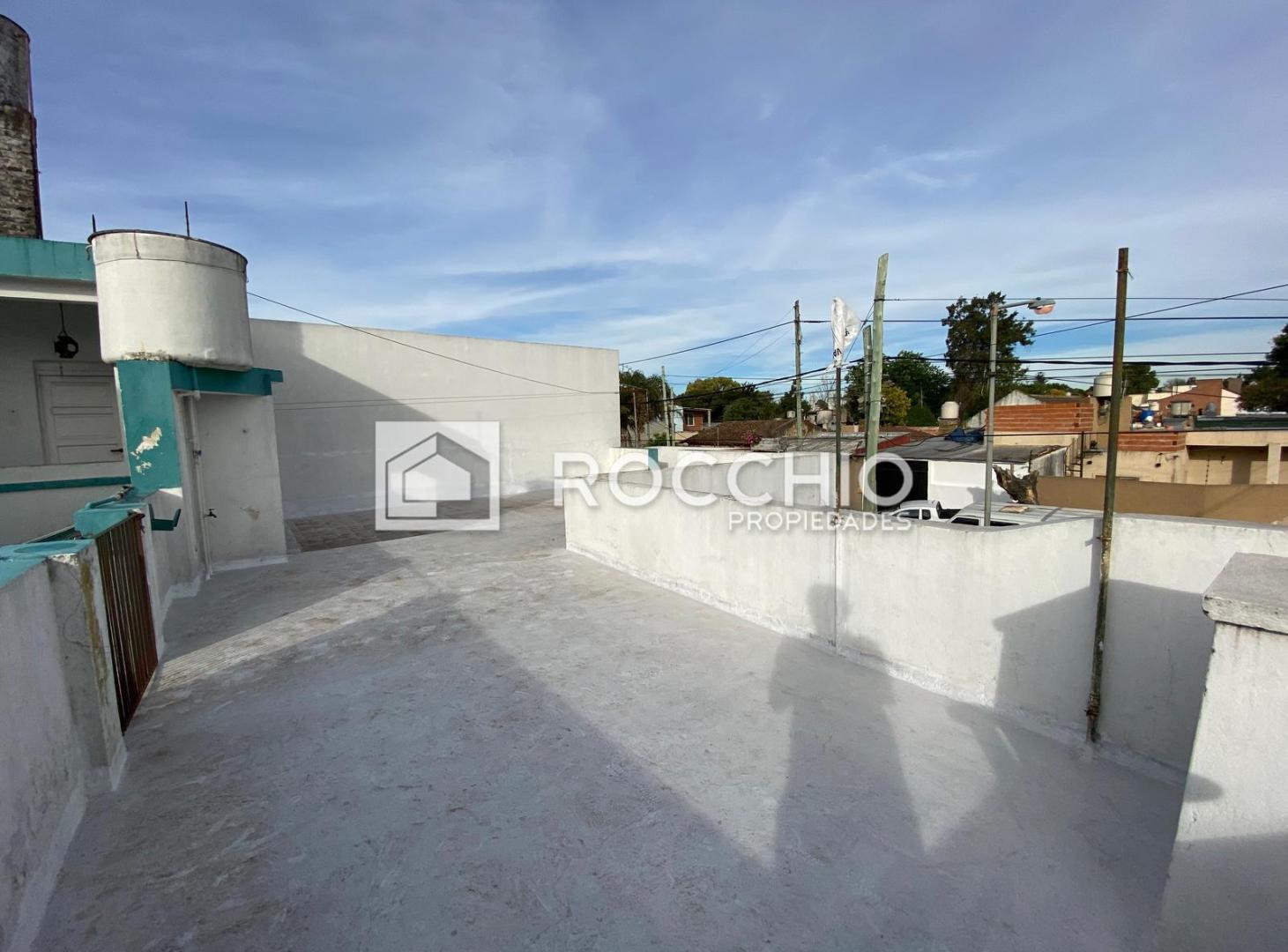 Casa en venta 6 ambientes J.L Suarez