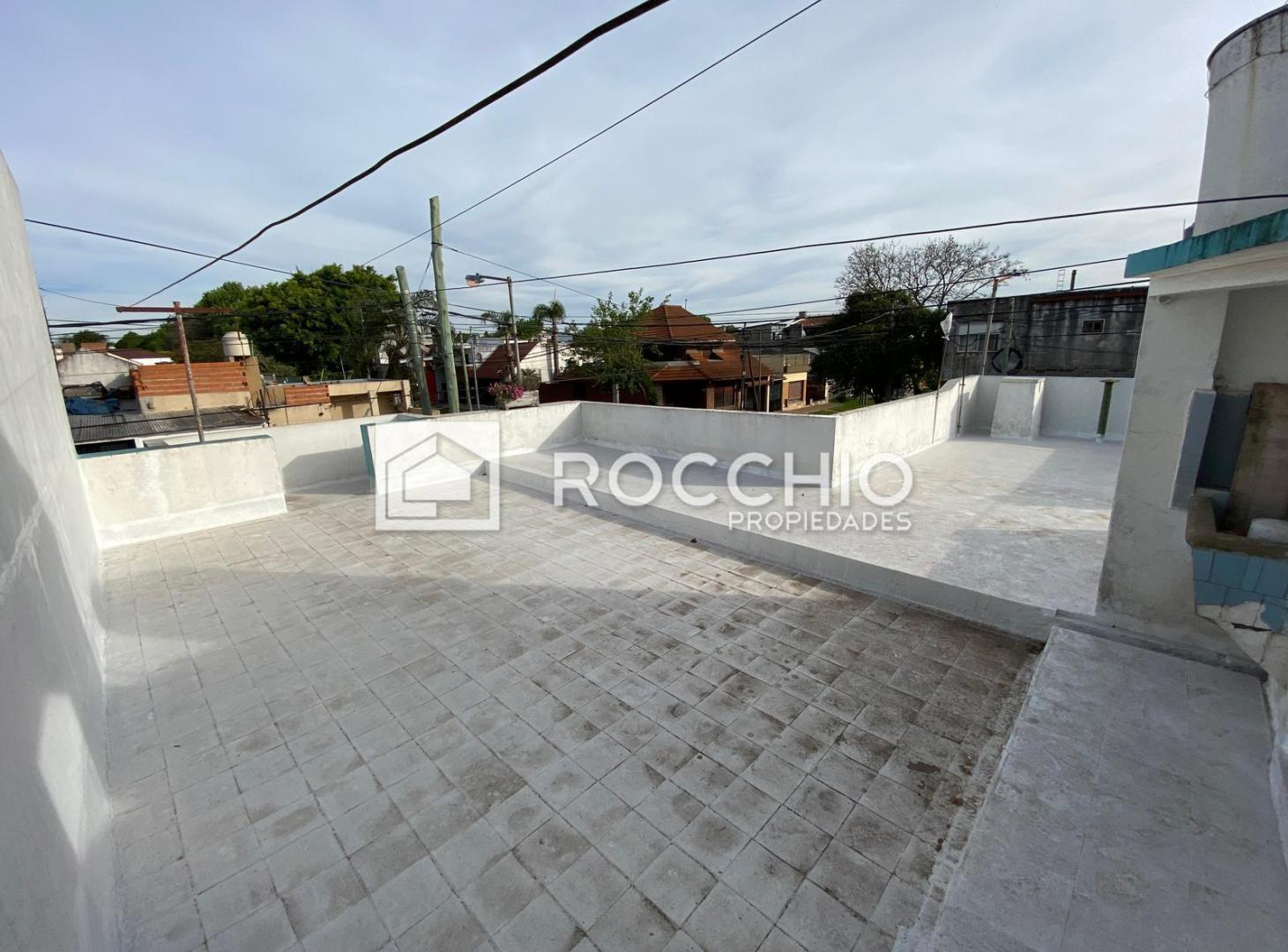 Casa en venta 6 ambientes J.L Suarez