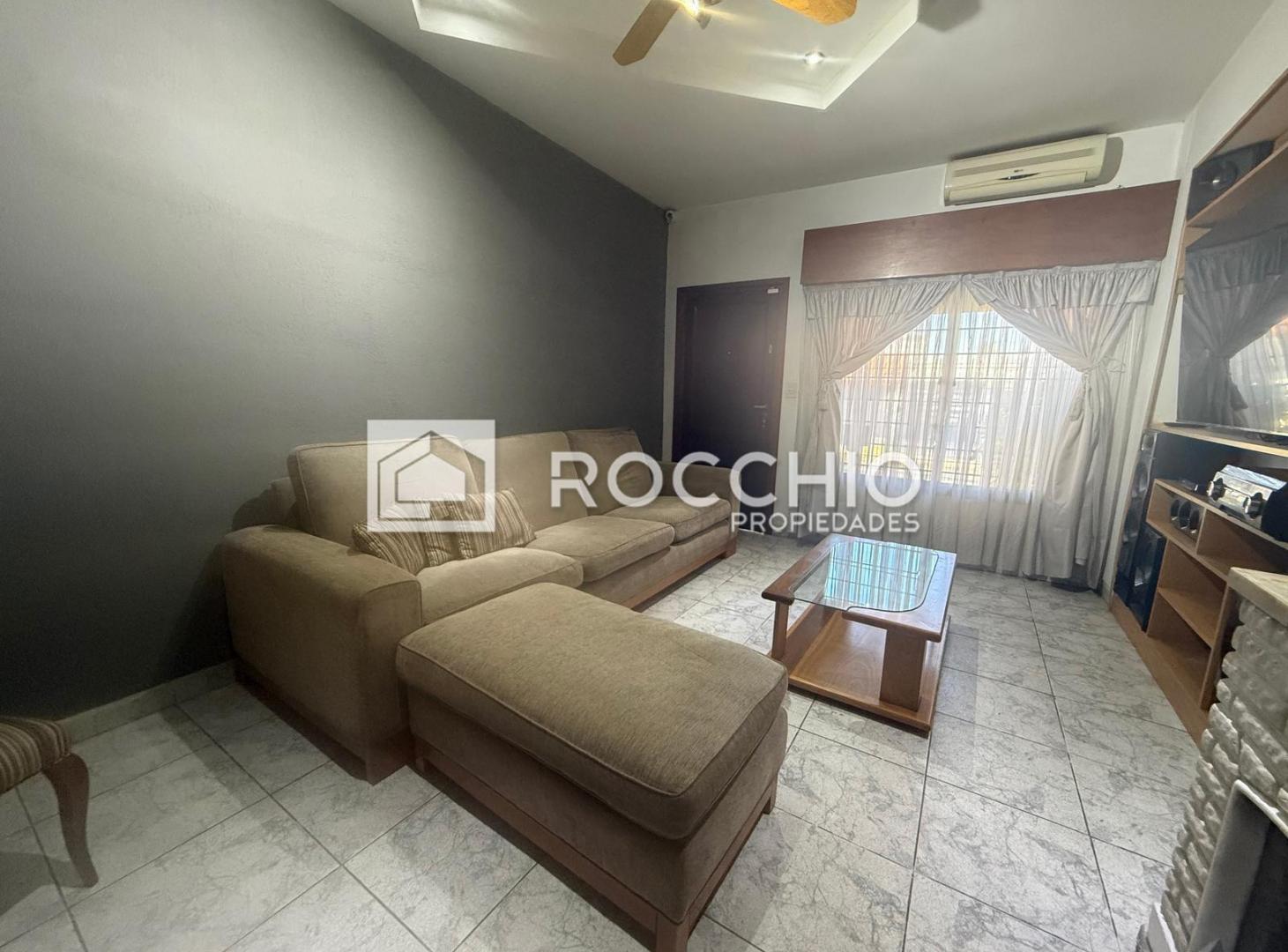 Casa en venta 5 ambientes J.L Suarez