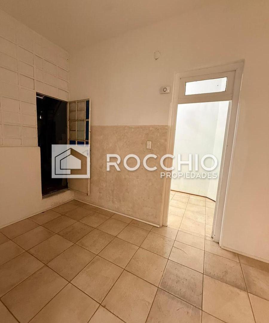 Foto de Oficina en alquiler 5 ambientes Villa Ballester, imagen 4