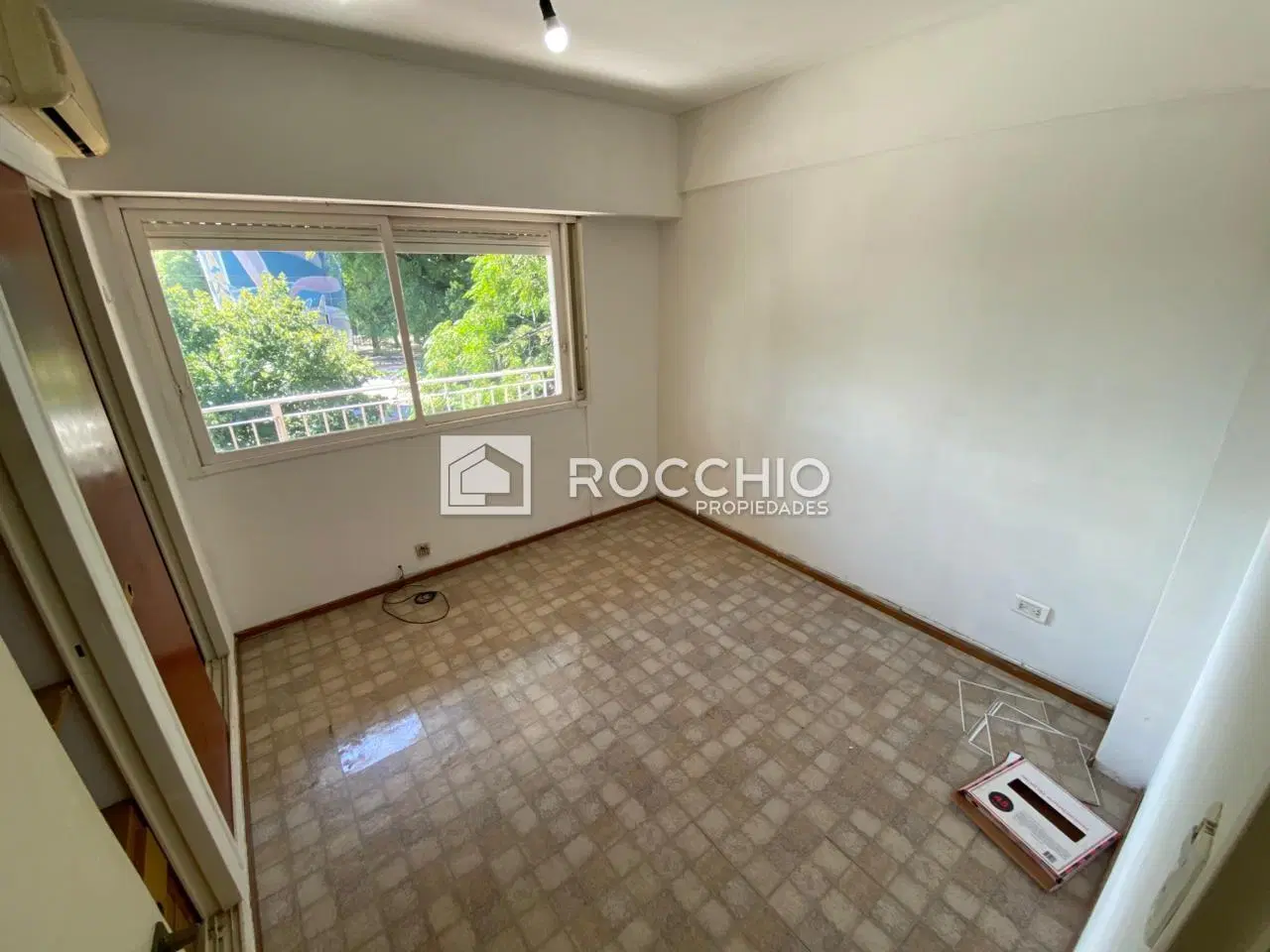 Departamento 2 ambientes en alquiler Ballester 5