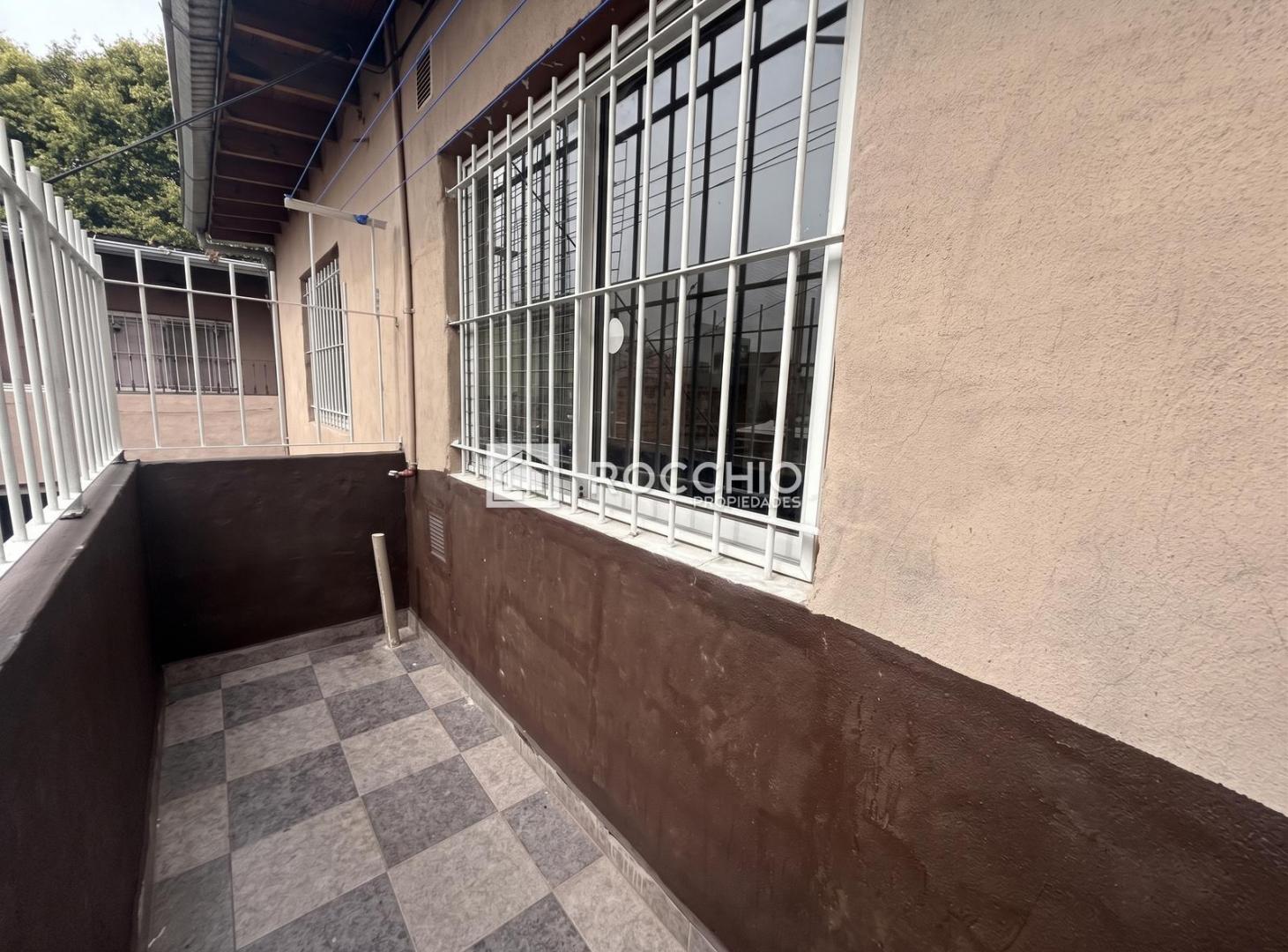 Foto de Departamento en alquiler 3 ambientes | José León Suárez, imagen 2