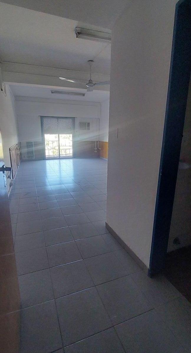 Alquiler Oficinas Frenta a Ruta 22 5