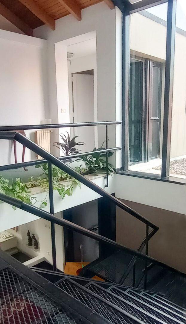 Fabulosa Casa de Diseño Barrio Rosauer 2