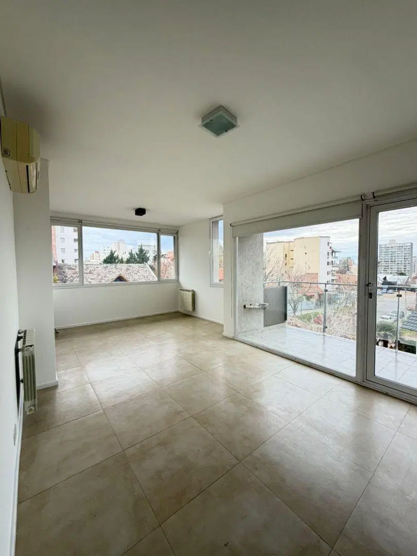 Casa 2 ambientes. | Santiago Del Estero al 900 4