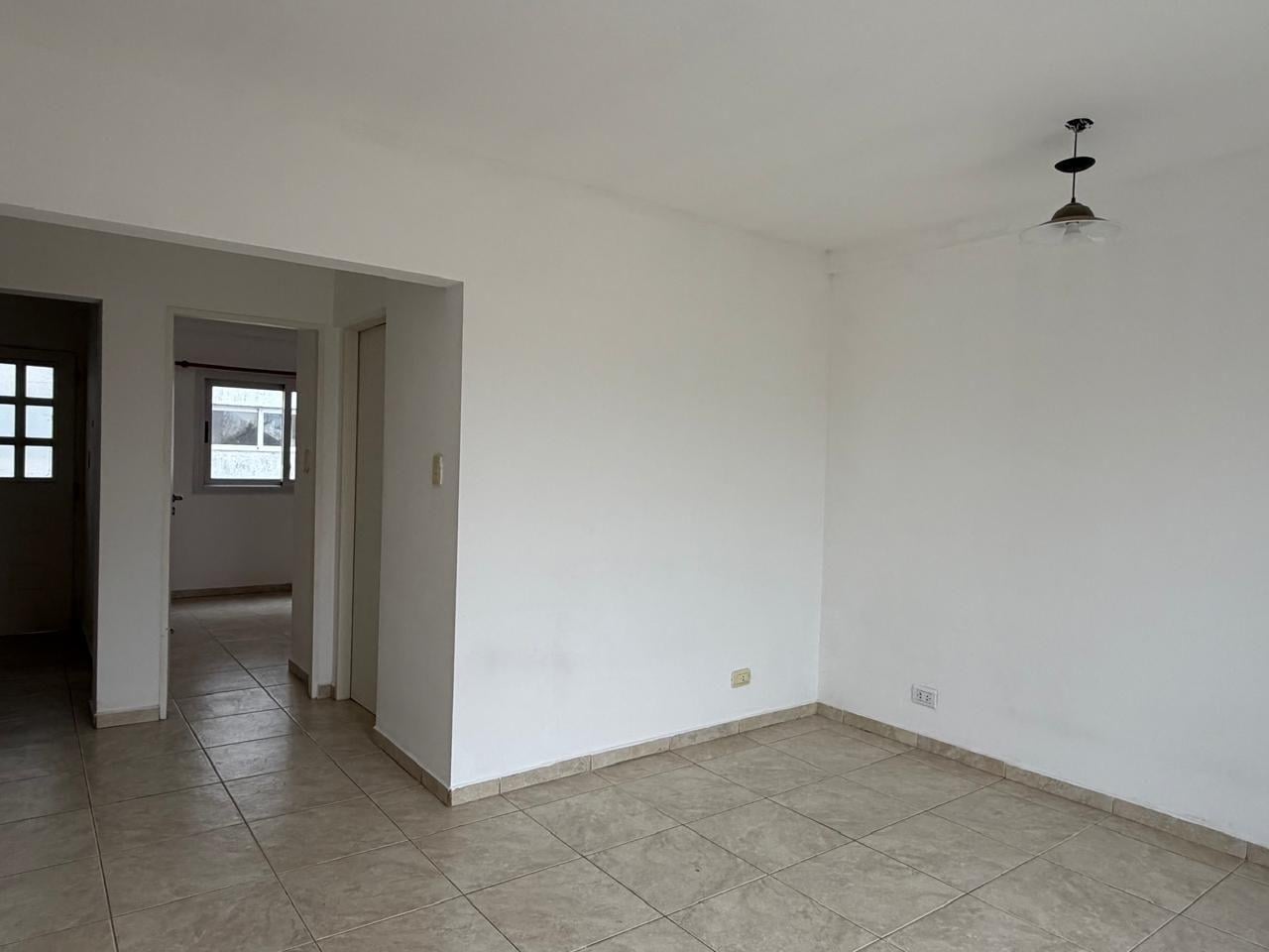 Foto de Departamento 2 ambientes. | pasaje pena al 200, imagen 3