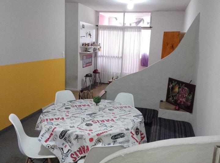 Excelente Oportunidad Departamento 5 ambientes. 2