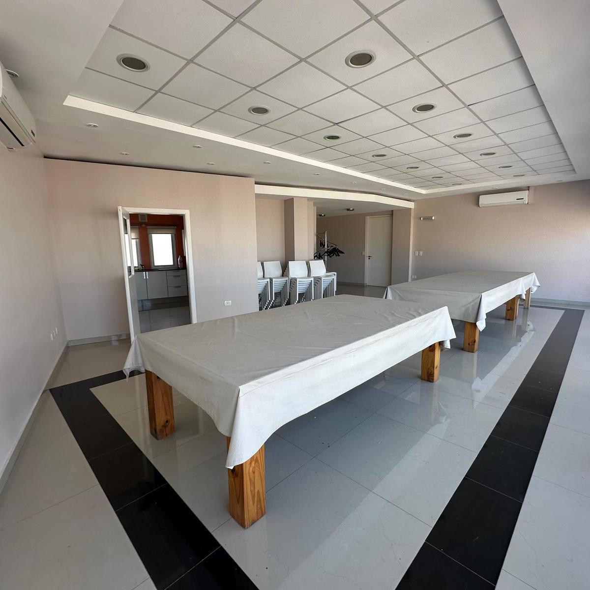 Excelente Semipiso Irigoyen Plaza 3