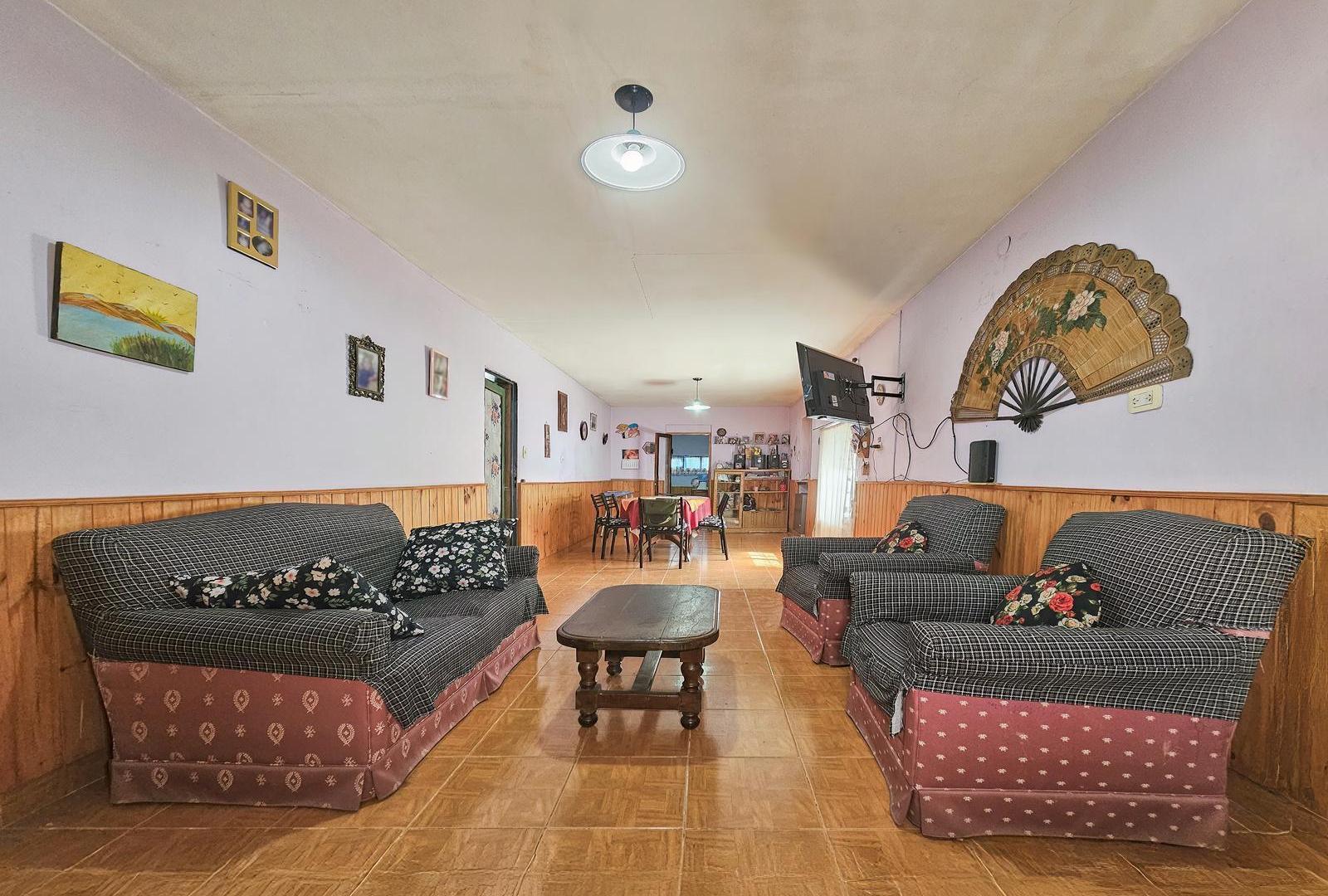 Foto de Amplia casa en venta en Pasaje Calvento 2151, imagen 3