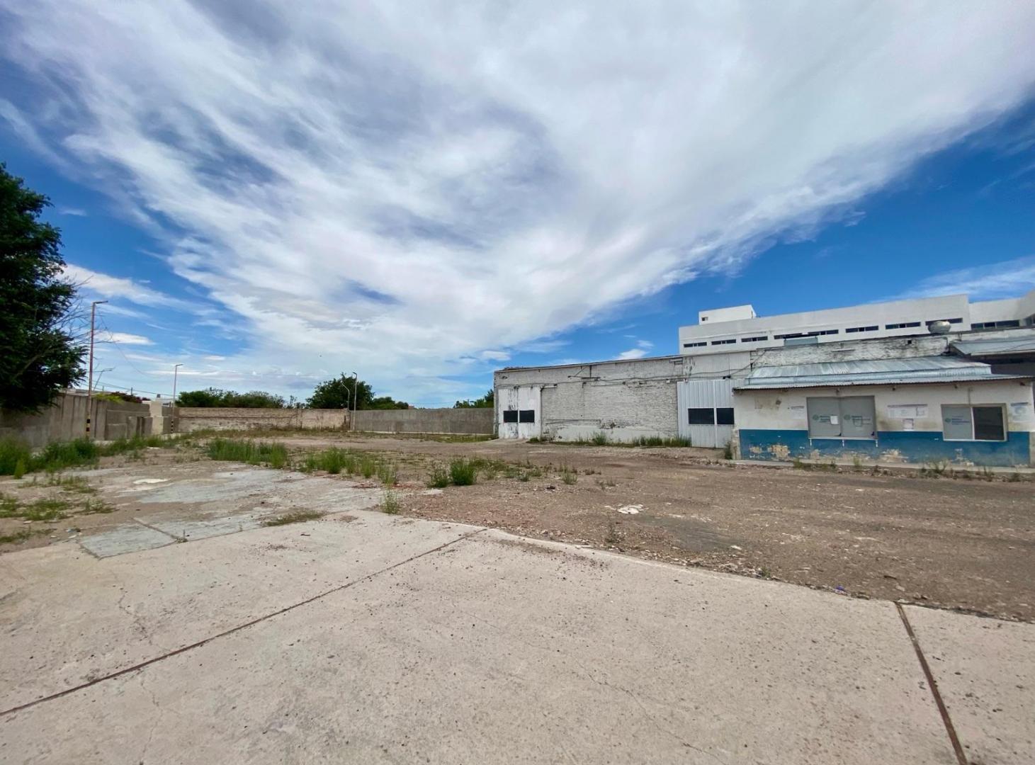 Foto de Importante predio de 5.000 m² | Avenida Parchappe, imagen 2