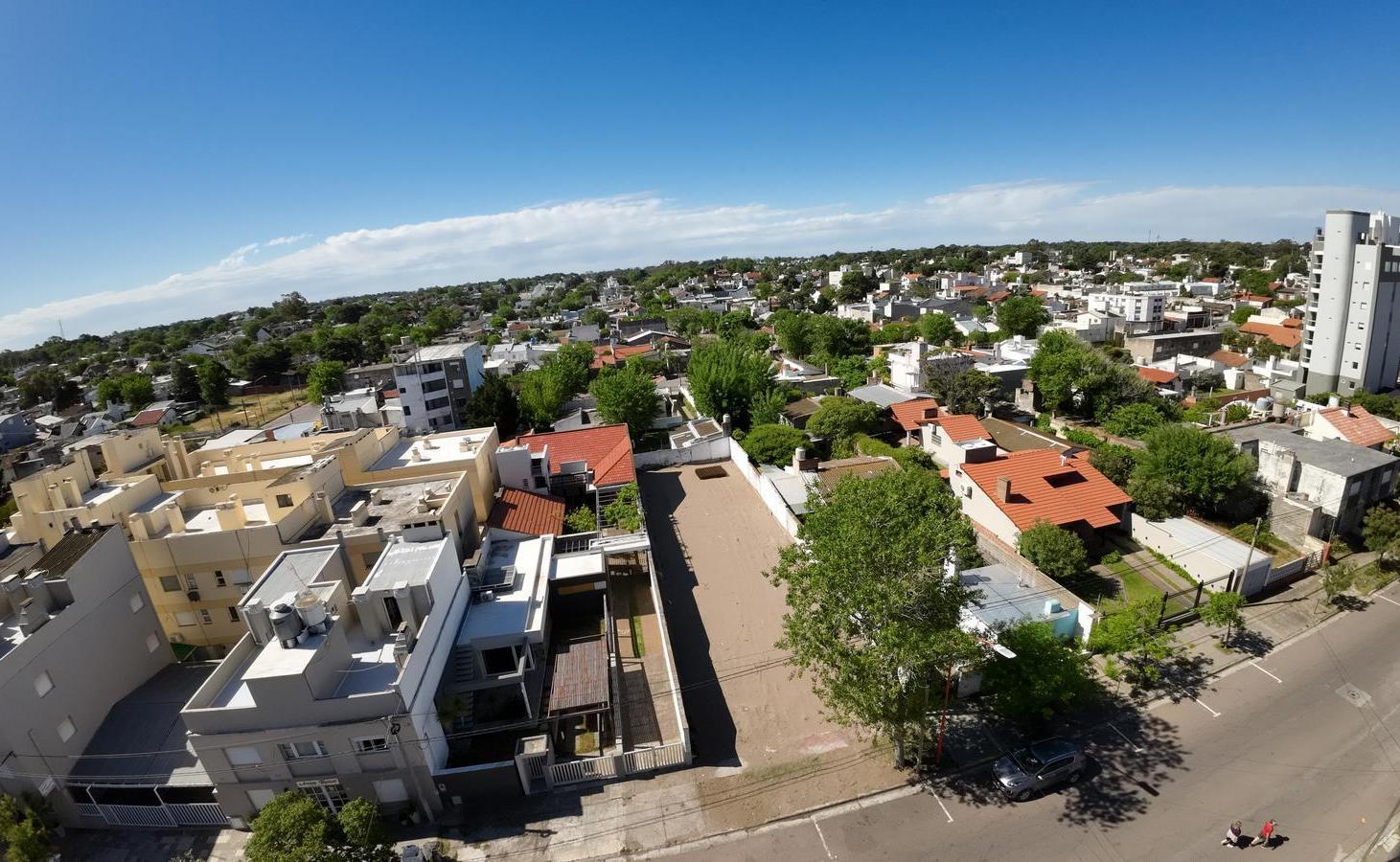 Terreno en monte hermoso a una cuadra del mar