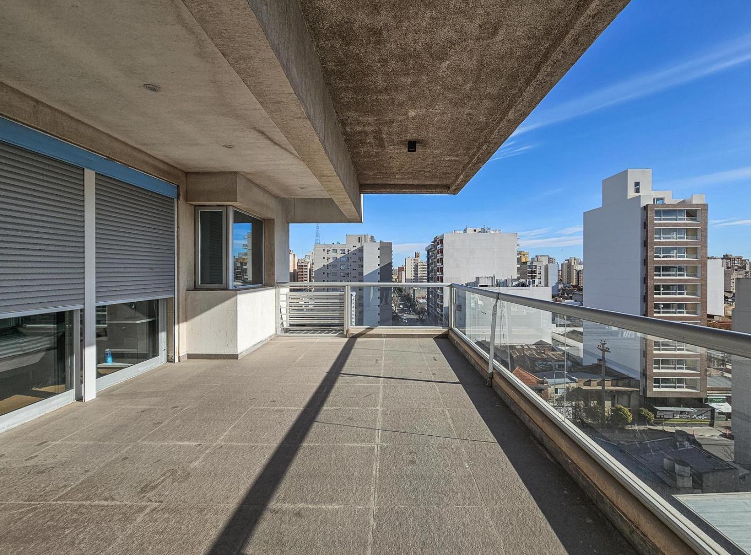 Foto de Excelente piso de categoria a metros de Alem, imagen 5