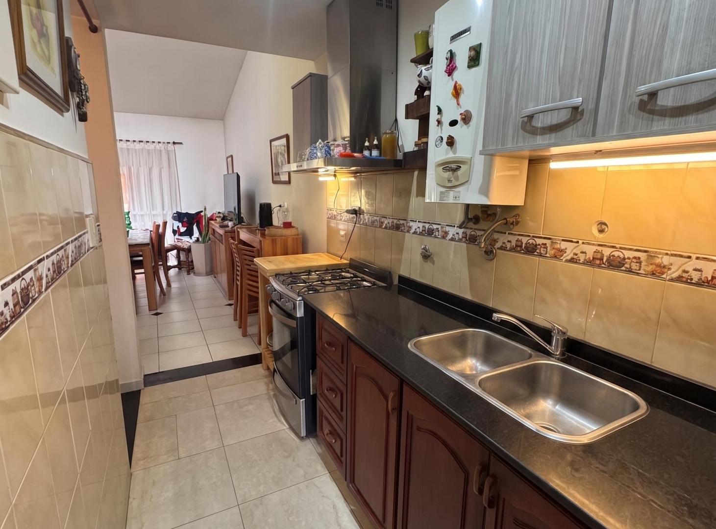 Foto de Casa de 250 m² con 2 dormitorios en venta en Altos del Oeste, imagen 2