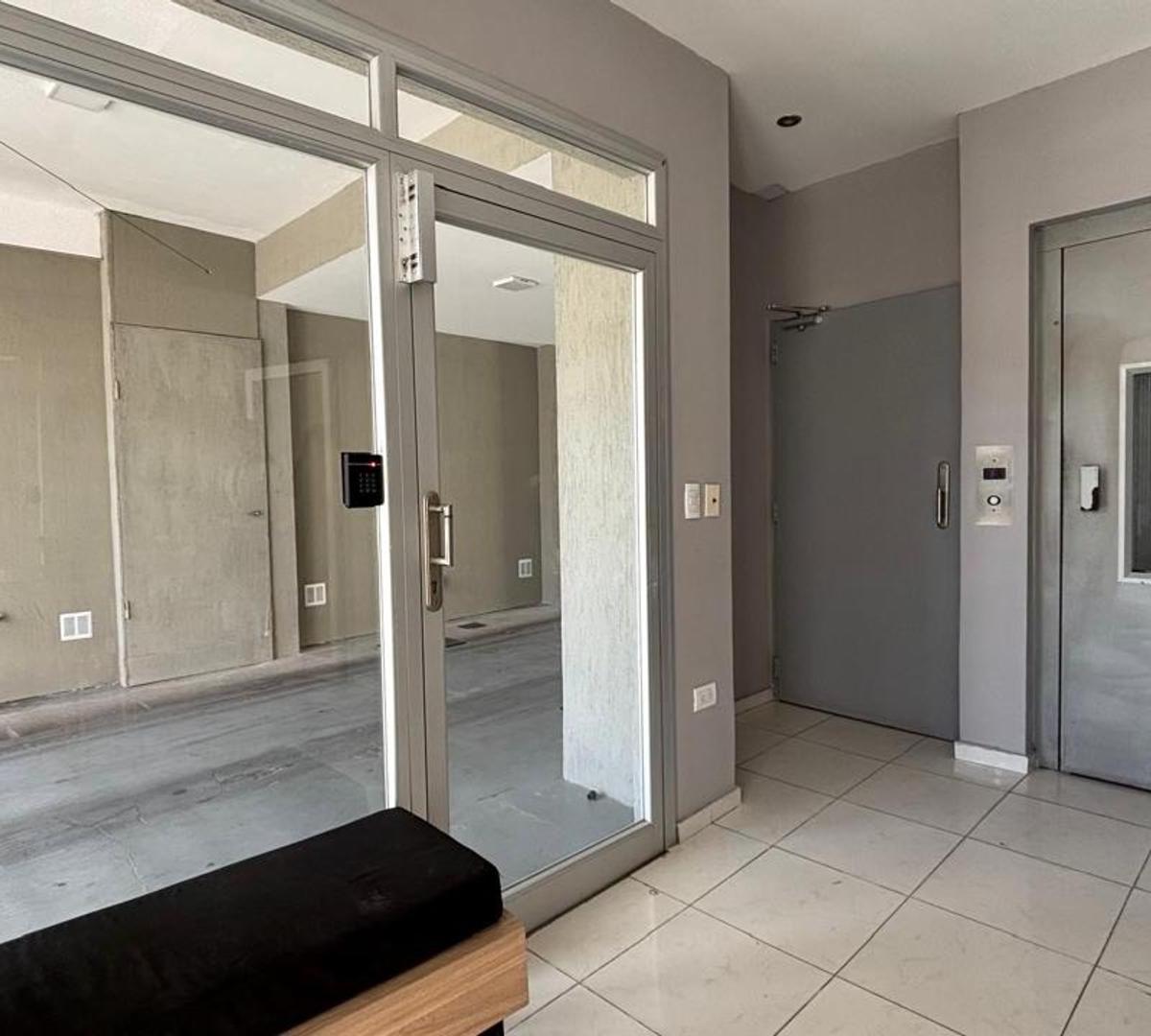 Venta Departamento 3 Amb Berazategui - con Renta 2