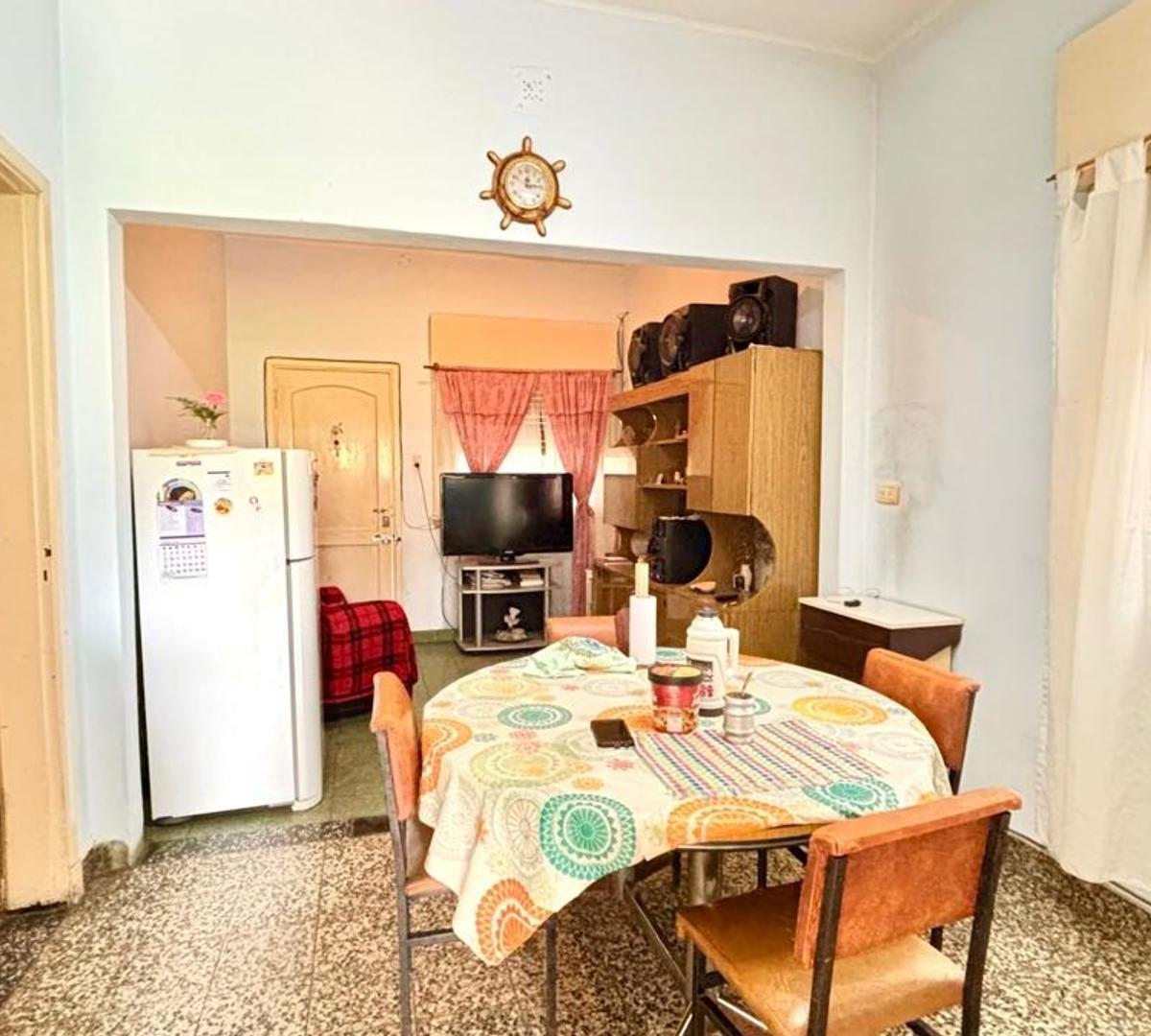 VENTA CASA 4 AMB PARQUE QUILMES OESTE