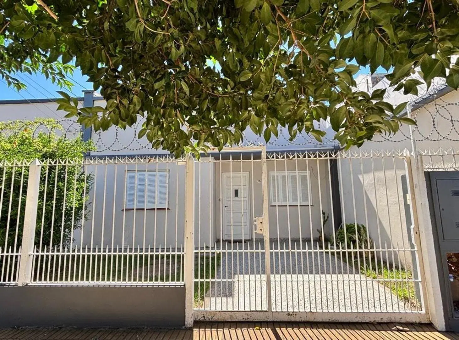 ALQUILER PH TIPO CASA 3 AMB COCHERA PATIO BERNAL 5