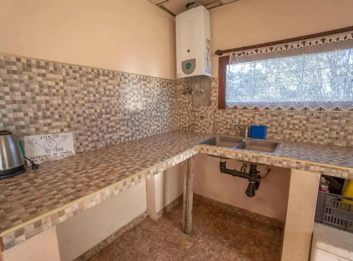 VENTA CASA QUINTA SOBRE LOTE 3300 m2 LA CAPILA 2