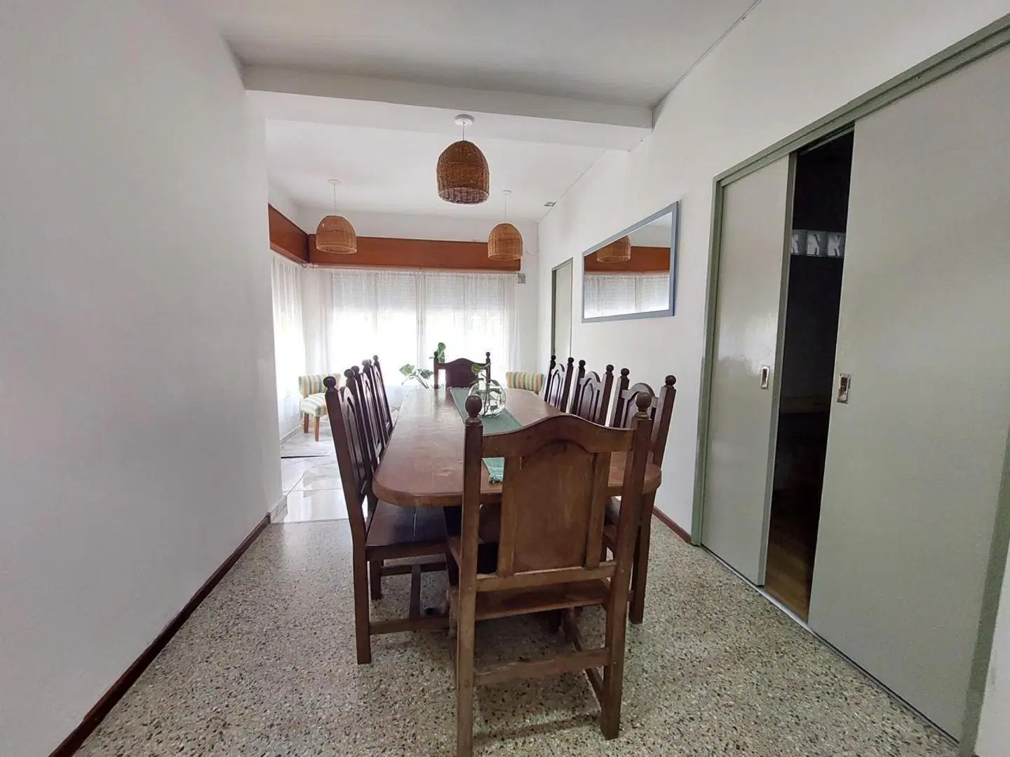 VENTA CASA 4 AMBIENTES RANELAGH a 50 mts de la estación 2