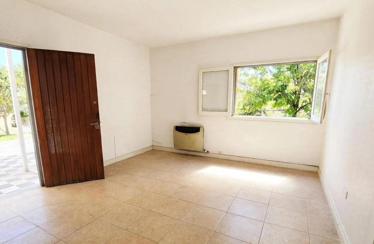 Foto de VENTA CASA MULTIFAMILIAR - BERAZATEGUI CENTRO, imagen 5