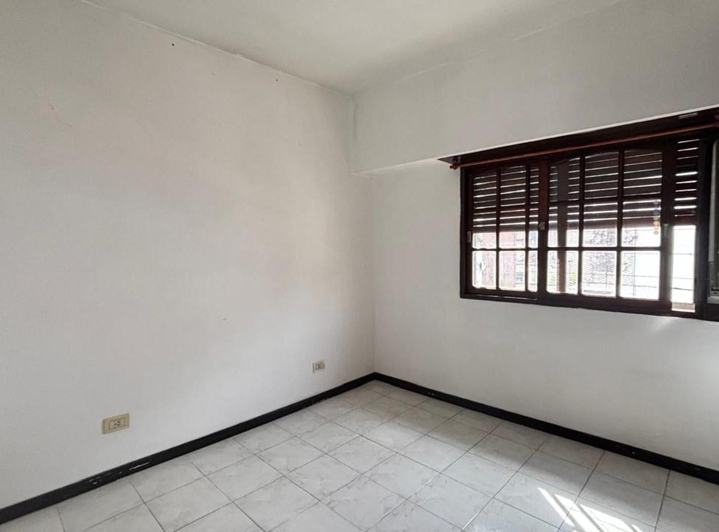 Foto de ALQUILER DEPARTAMENTO 3 AMBIENTES QUILMES, imagen 3
